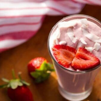 Shake de Morango com Iogurte