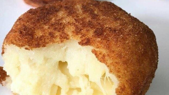 Bolinho de Queijo Cremoso 1