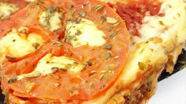Pizza Low Carb de Frigideira 1