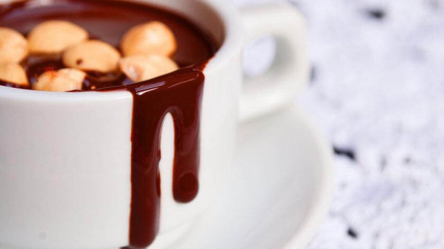 Chocolate Quente com Pasta de Amendoim 1